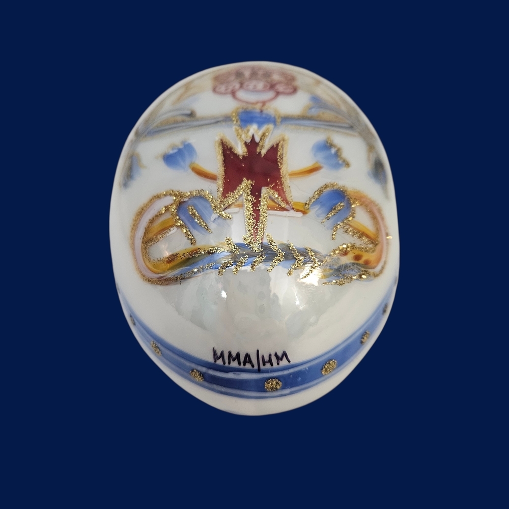 MMA Vintage Large Hand Blown Glass St. George & the Dragon Egg Ornament - Picture 9 of 12